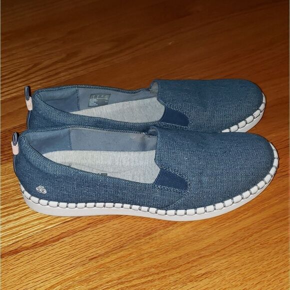 Clarks denim Slip-On Flats - Picture 1 of 8